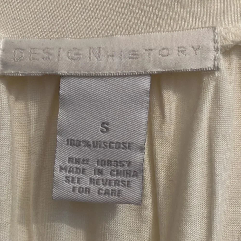Design History beaded top! - Picture 3 of 6